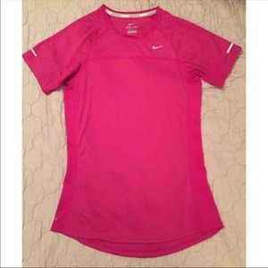 Nike Dri Fit Magenta Purple workout Shirt Small